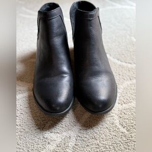 Black Leather Sorel Ankle Boots